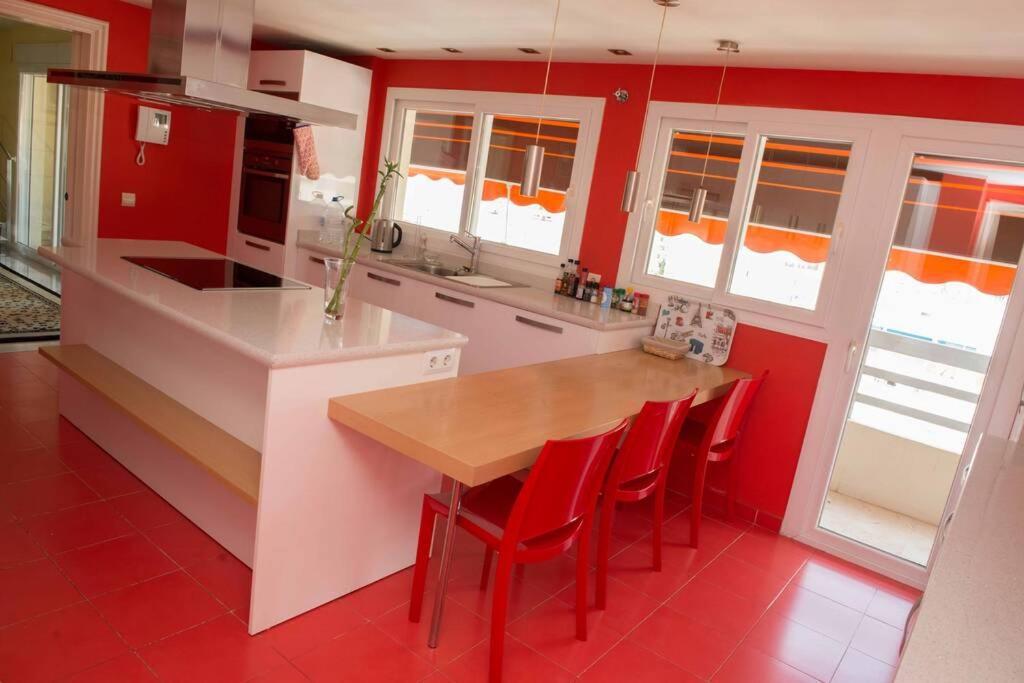 Penthouse With Private Pool, Hot Tub Jacuzzi With Sea Views And Chill-Out Zone, Close To The Sea Marbella Buitenkant foto