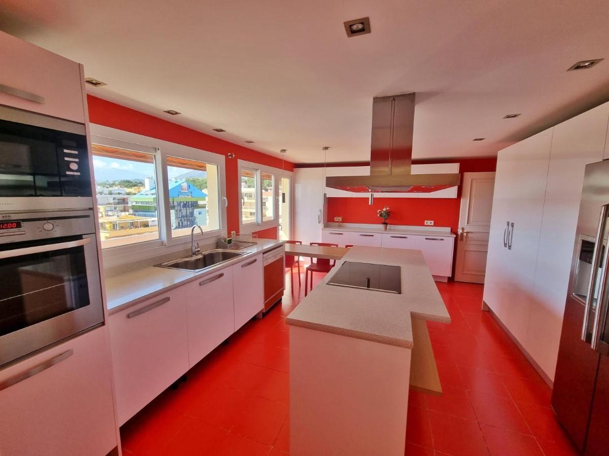 Penthouse With Private Pool, Hot Tub Jacuzzi With Sea Views And Chill-Out Zone, Close To The Sea Marbella Buitenkant foto
